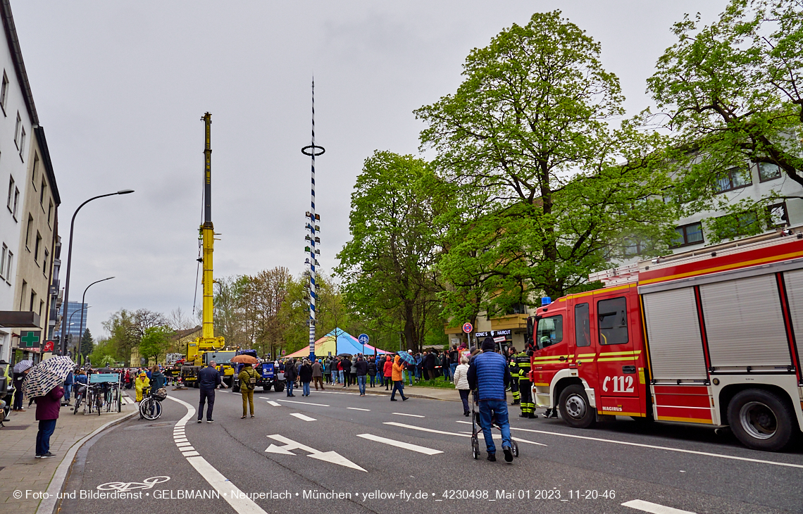 01.05.2023 - Maibaumaufstellung in Berg am Laim